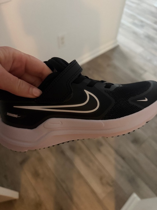 Nike Other - Nike Kids Black and White Hook-and-Loop Sneakers - New Without Tags